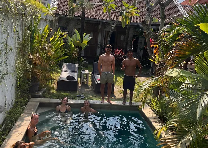 The Jungle House Hostel Canggu 